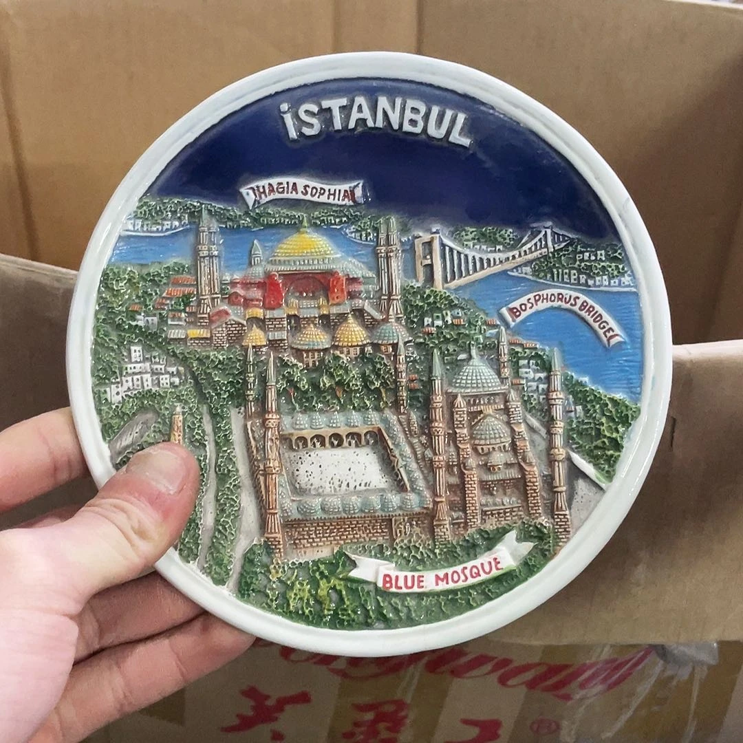 摆件   磕碰。封釉。