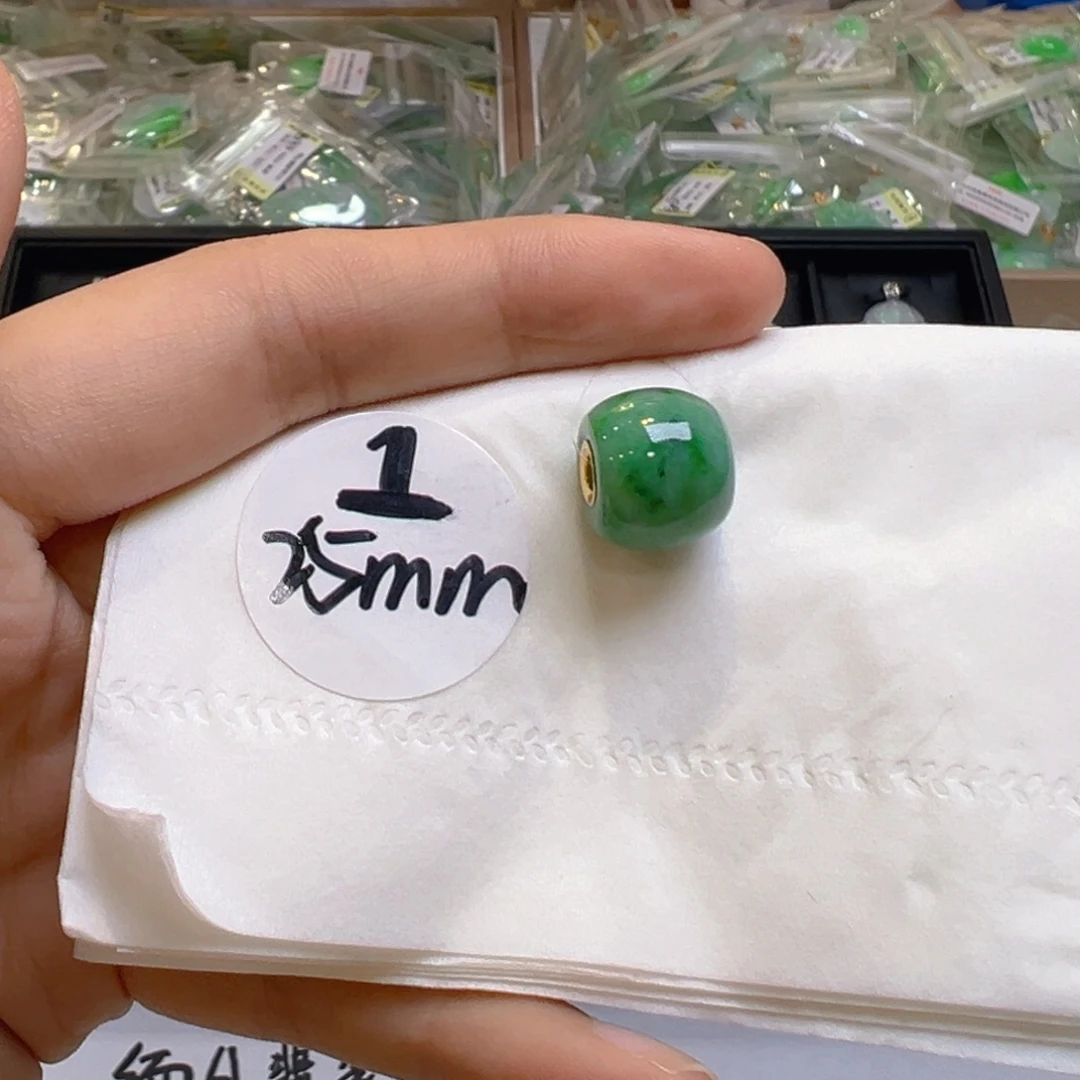 吊坠(不含链)18K金镶嵌翡翠