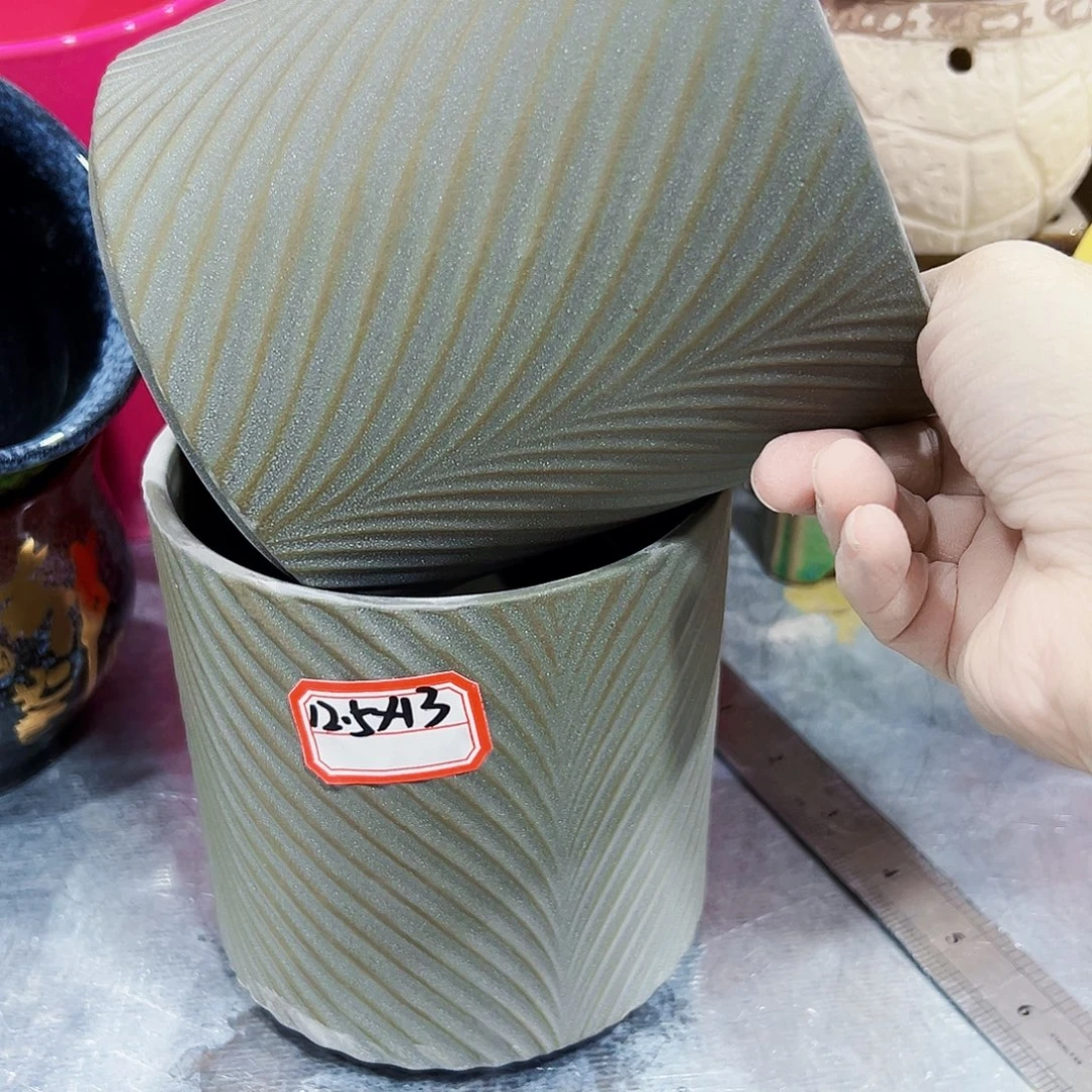 有孔外贸尾单陶瓷花盆凑单10米包邮