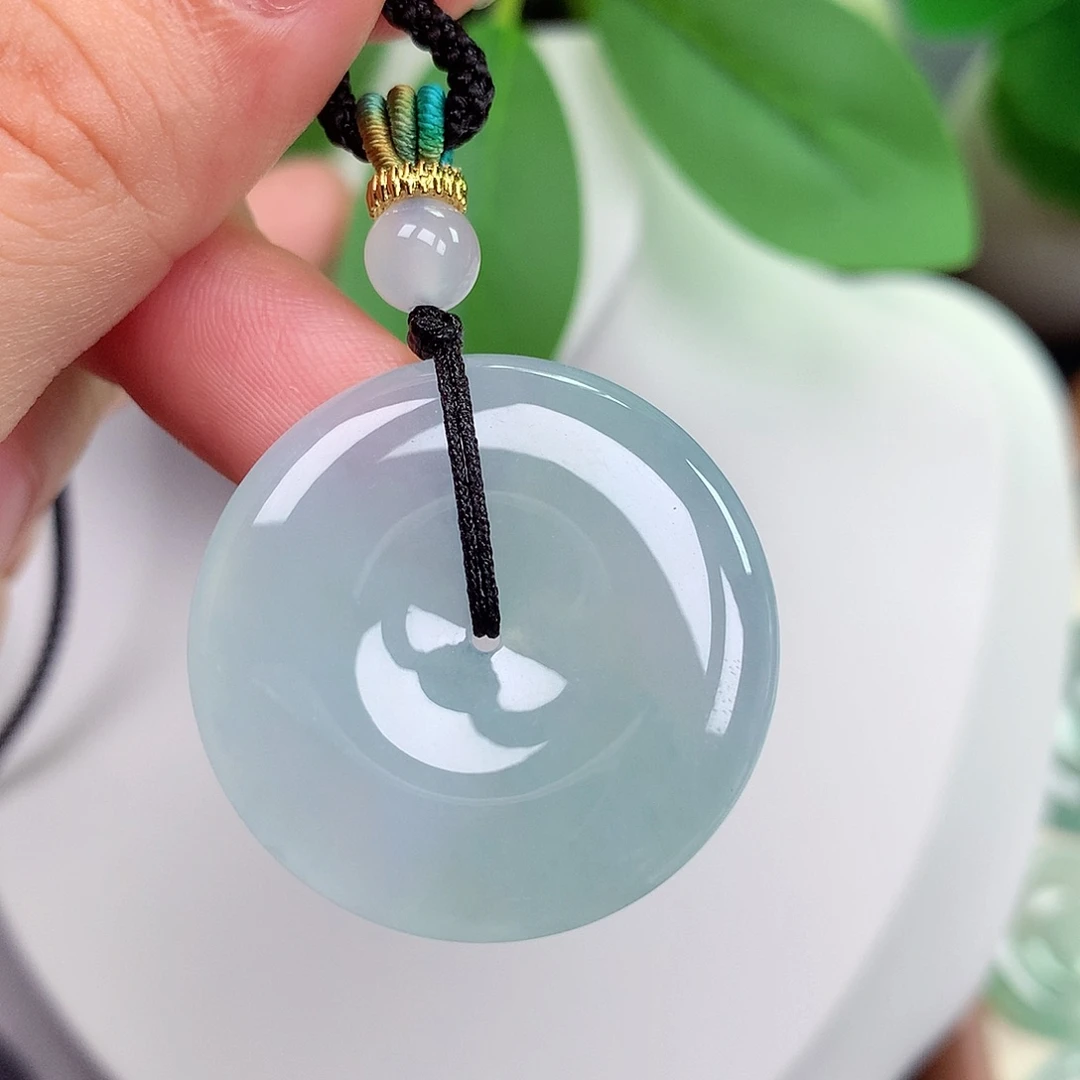 颈饰未镶嵌翡翠平安扣 30.5x5.0mm