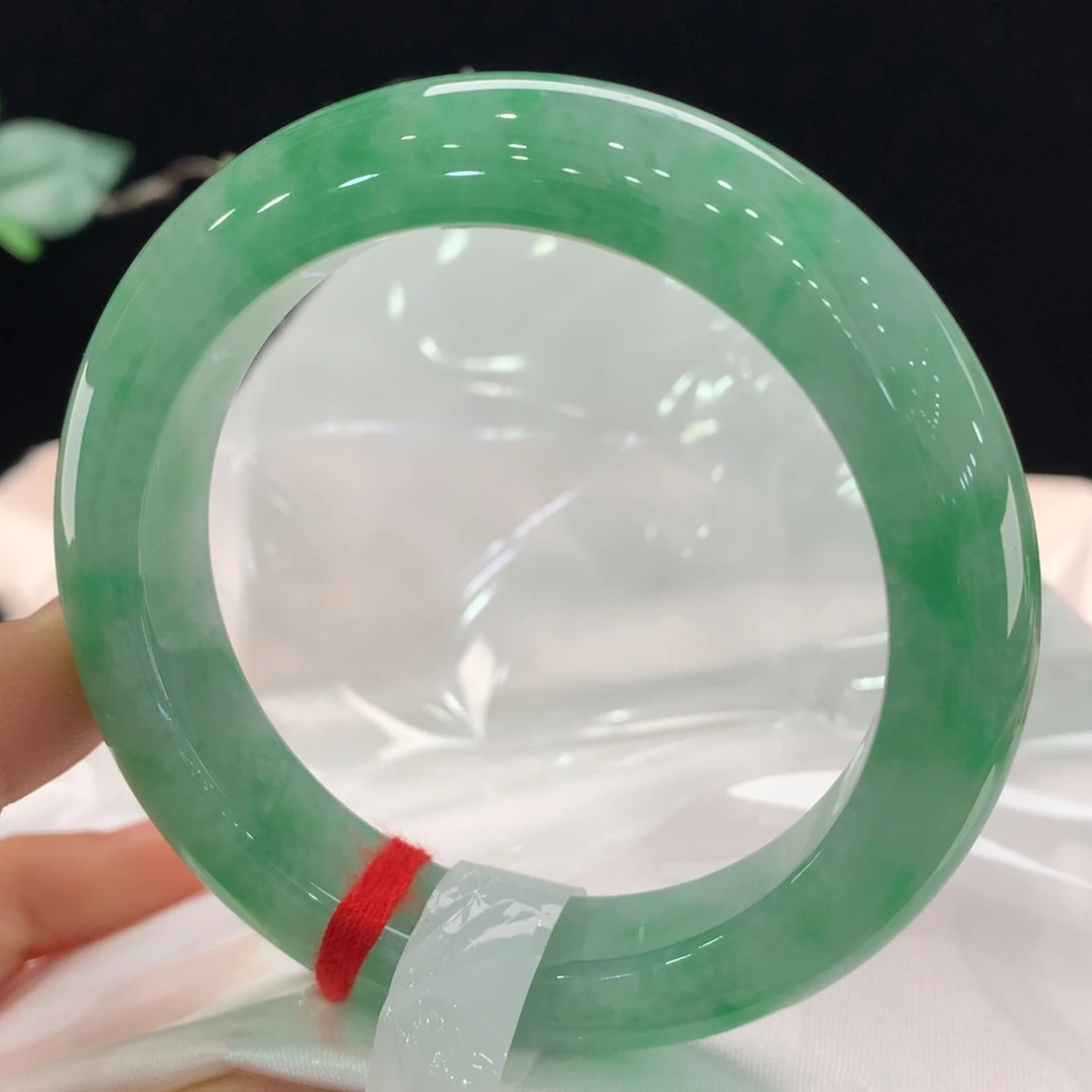 翡翠未镶嵌手镯1223