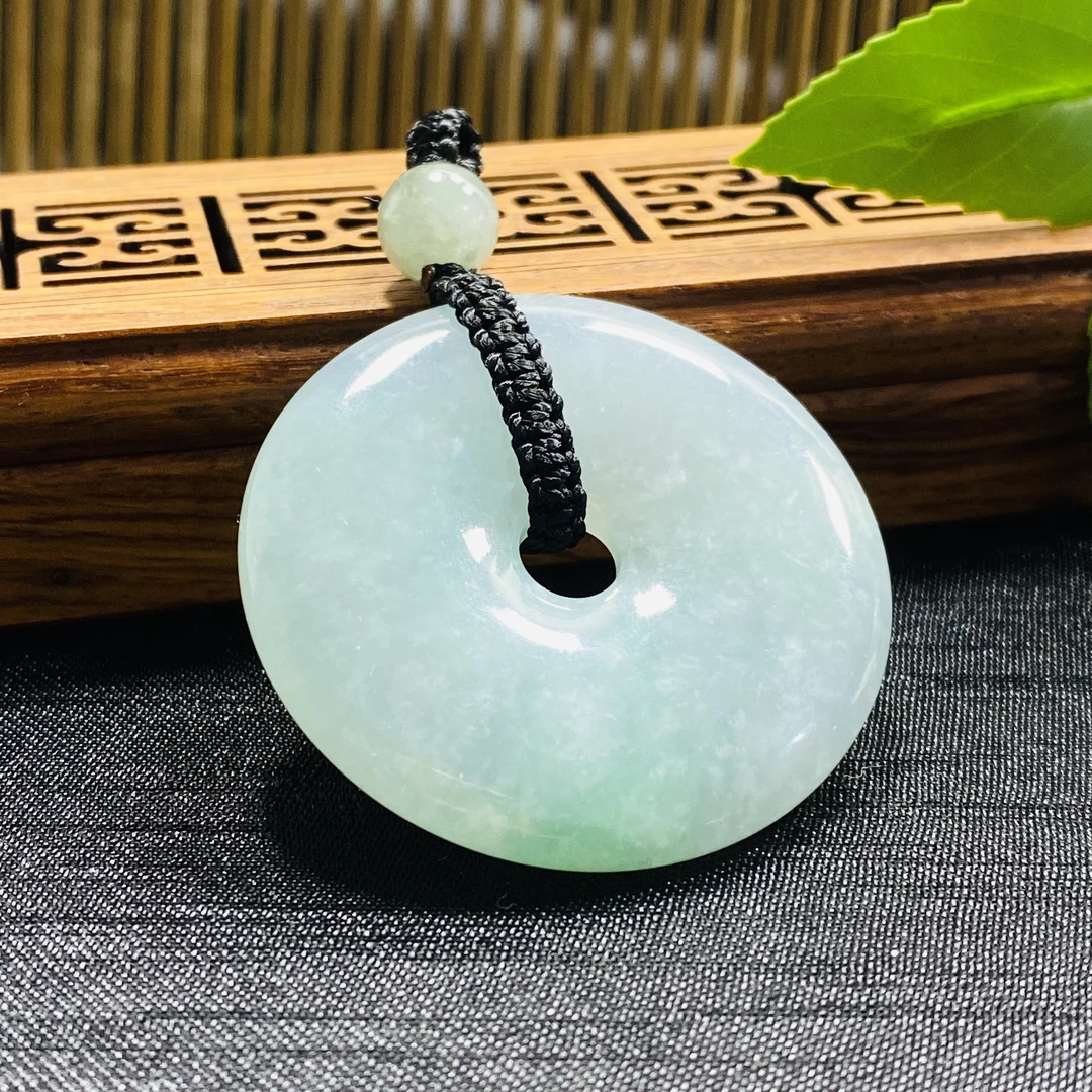 【慧隆珠宝】·天然缅甸A货翡翠平安扣吊坠高冰飘绿平安无事气质百搭