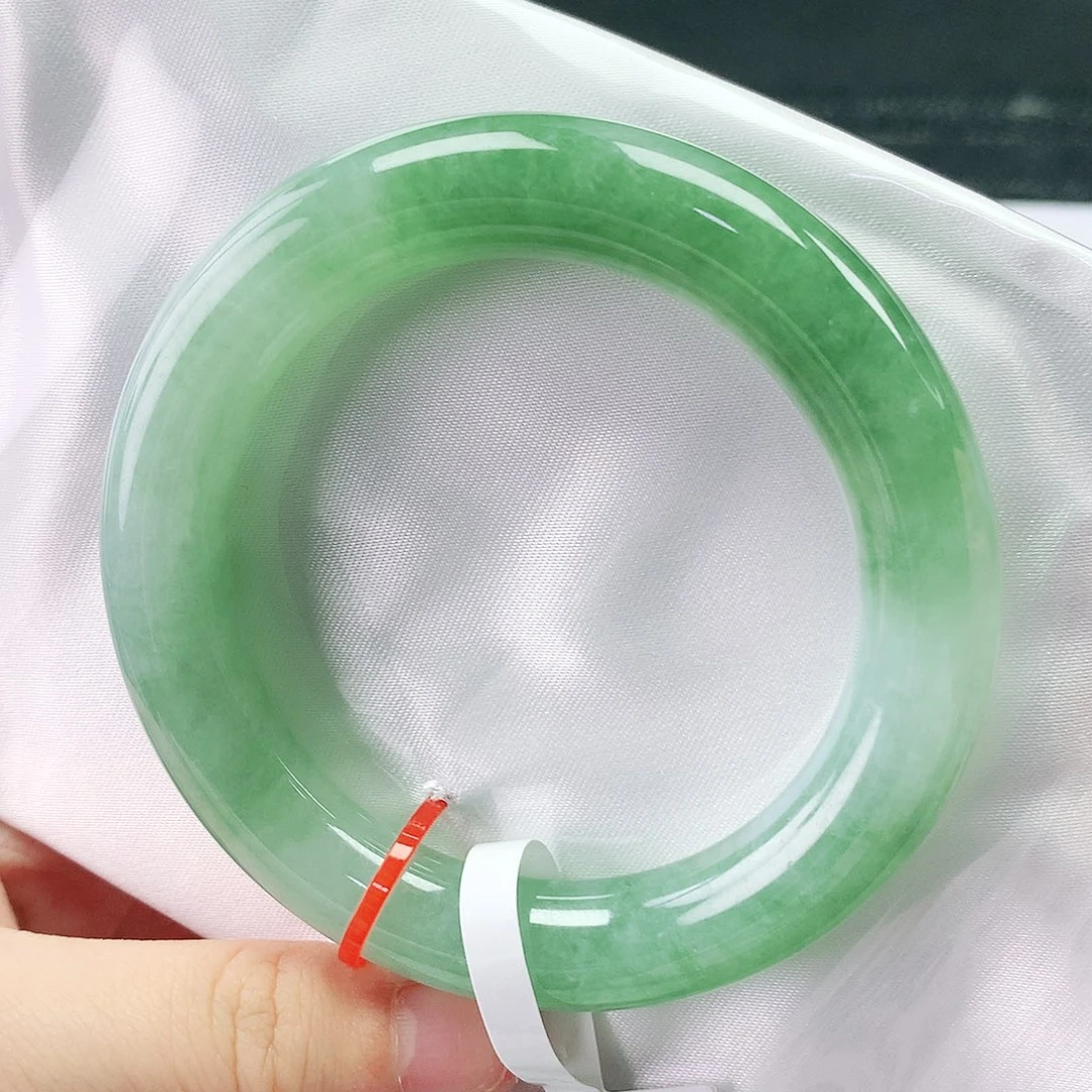 翡翠手镯未镶嵌53胖