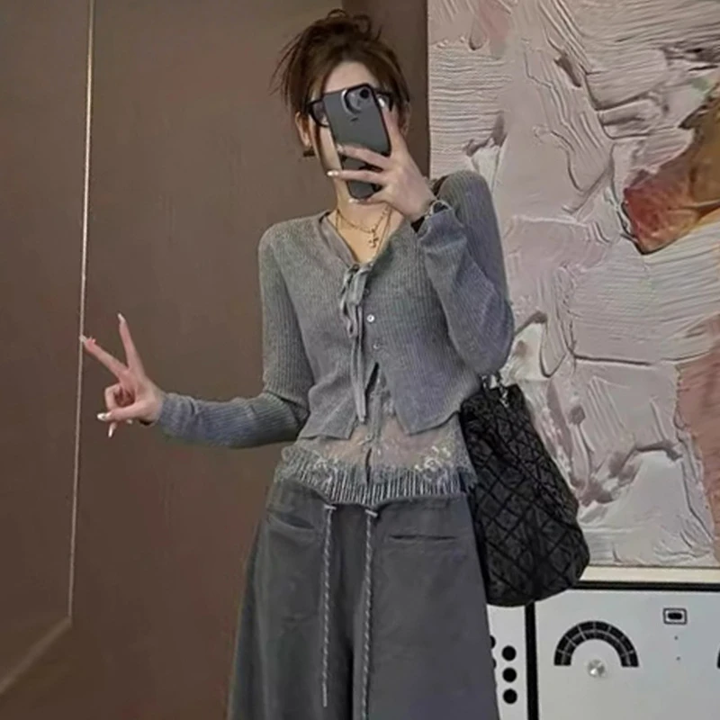 潮流简约时尚洋气显瘦针织衫女2025春季新款小众休闲V领气质上衣