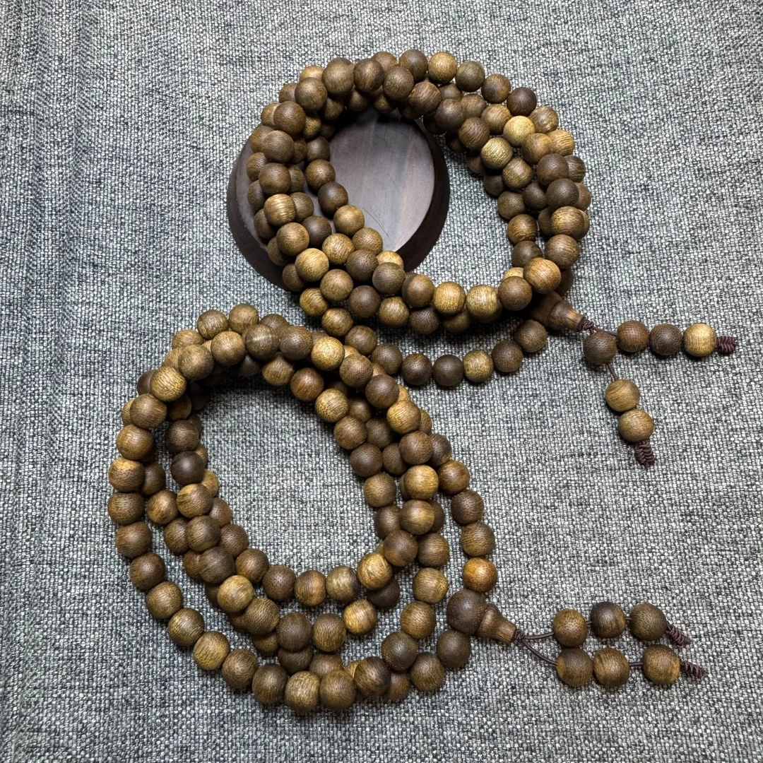 沉香越南芽庄沉水白（奇楠）棋楠卡8沉香108颗佛珠一条多样性发其一