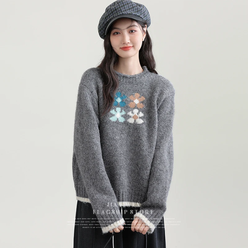 2024冬季新灰色圆领宽松套头毛衣女慵懒风撞色针织衫长袖内搭上衣