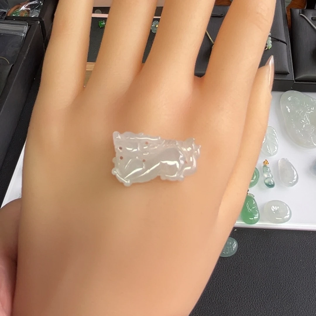 翡翠未镶嵌颈饰福利