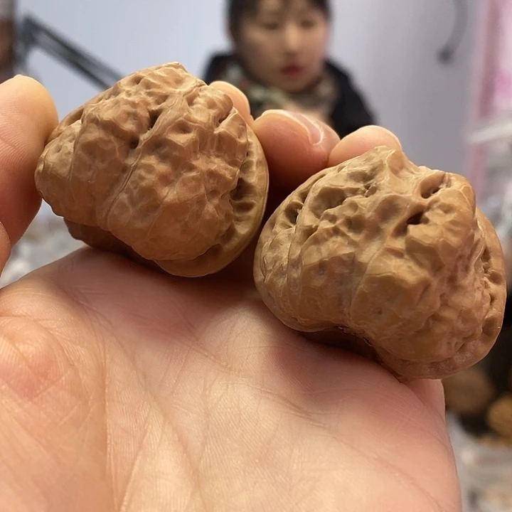 把件文玩核桃39.5红皮蛤蟆头