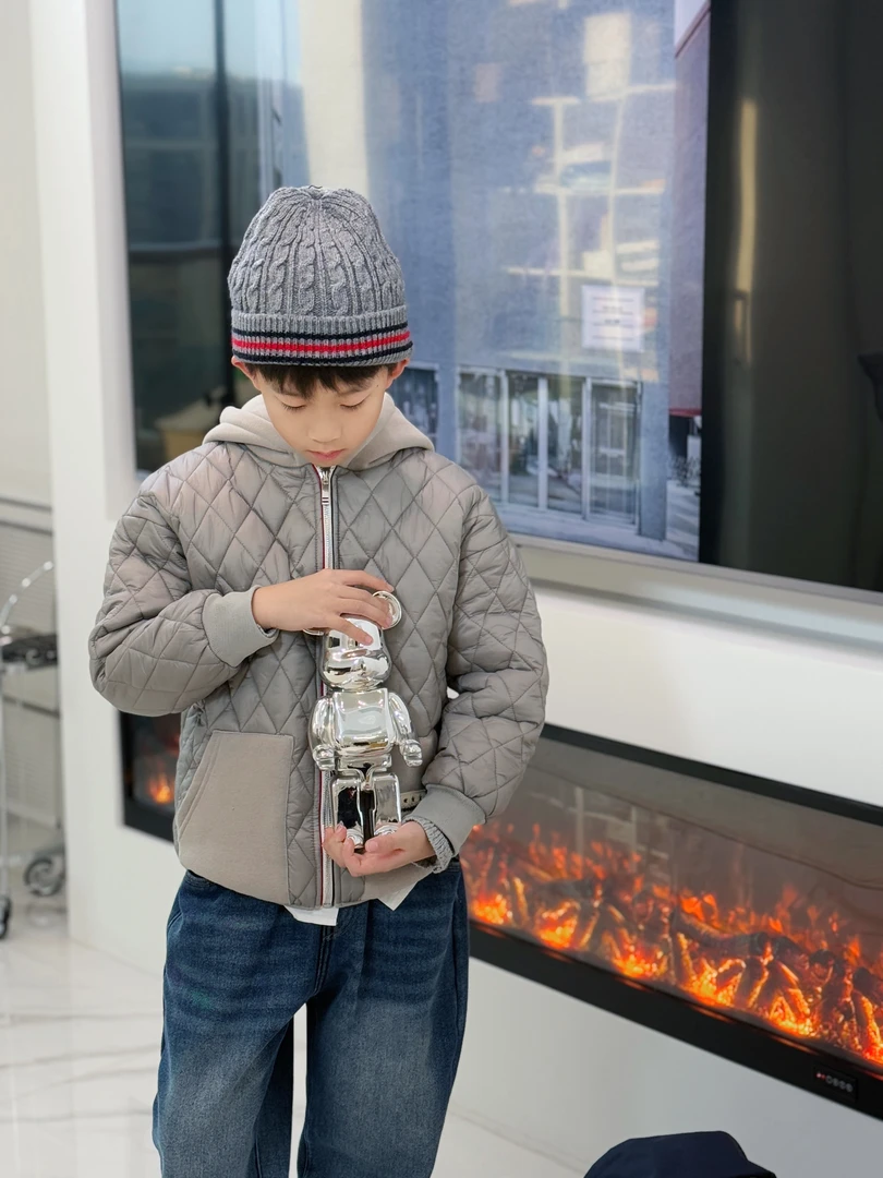 亿洋潮牌童装“专柜潮娃”儿童限量款冬季棉服B5472