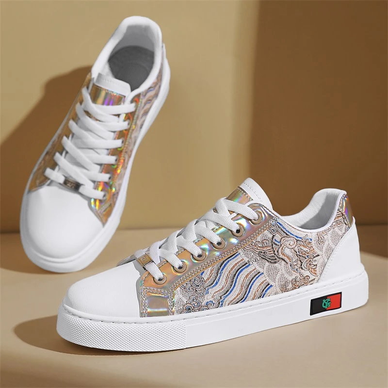 七彩祥云国潮男鞋潮流百搭网红学生鞋2025新款夏季运动休闲板鞋男