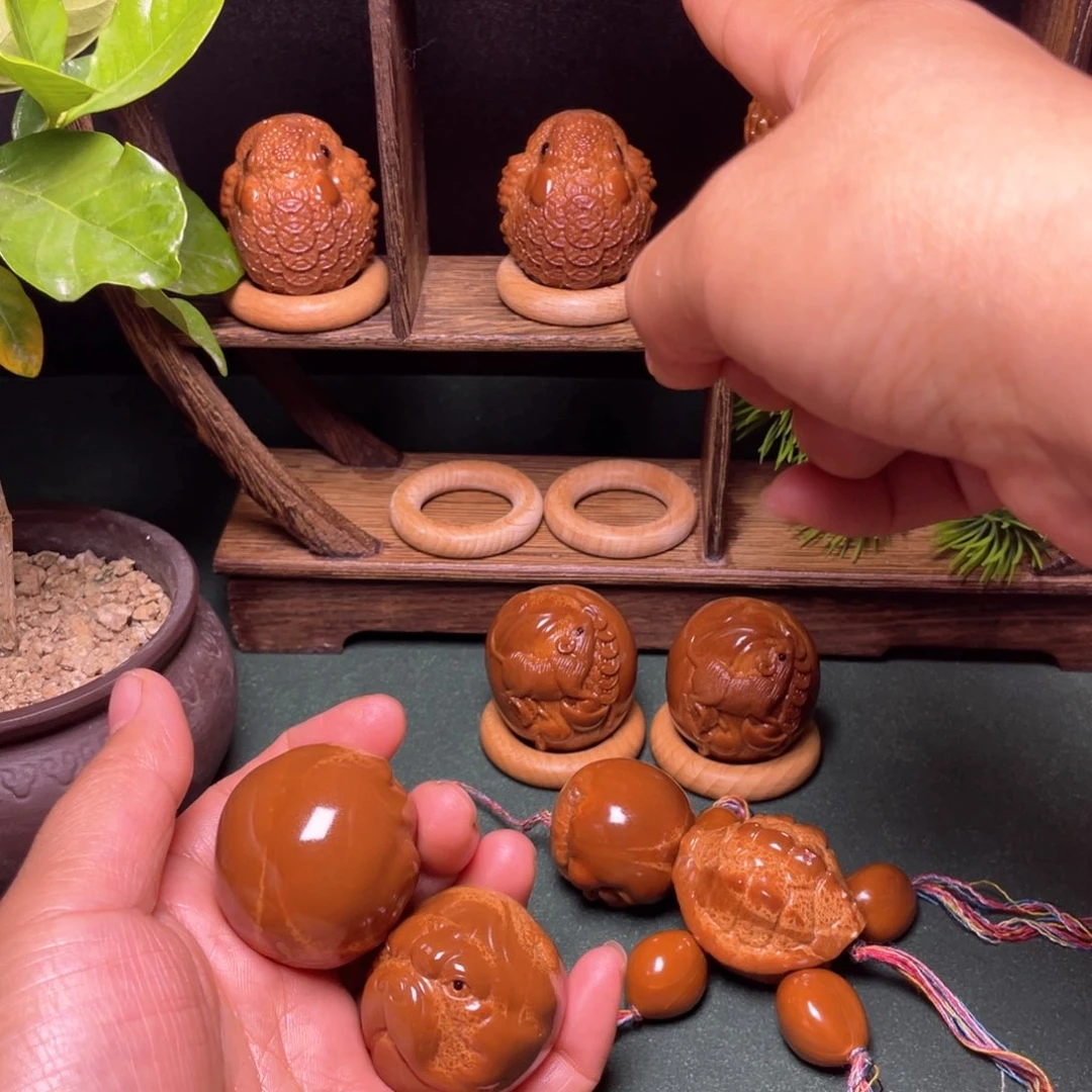 把件橄榄核狗一对