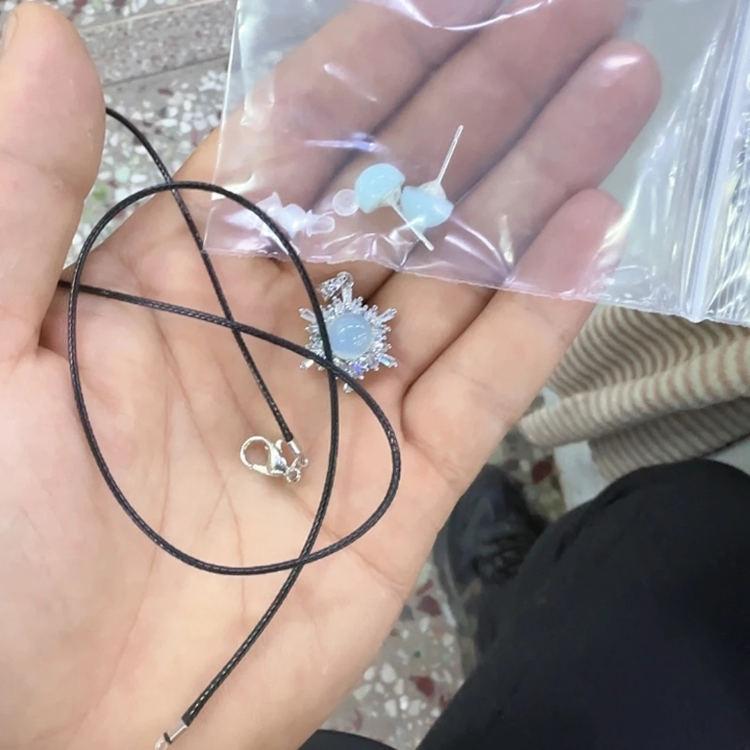 蛇纹石玉耳钉合金夏****y