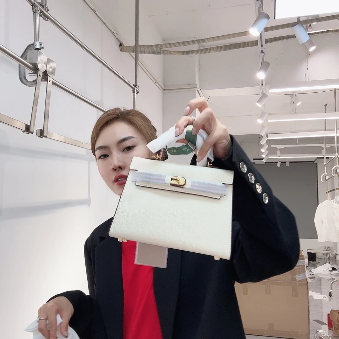 和喜欢吃甜食和水果有一