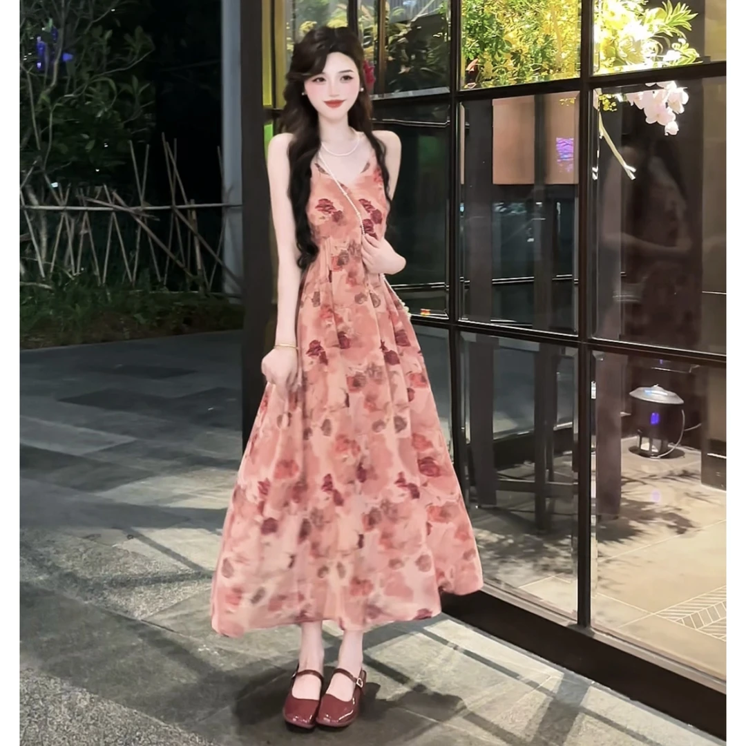 一一粉色吊带连衣裙女夏季2025新款仙女气质修身显瘦长款裙子7001