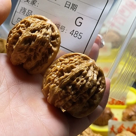 于***四桃核吊坠自产自销……