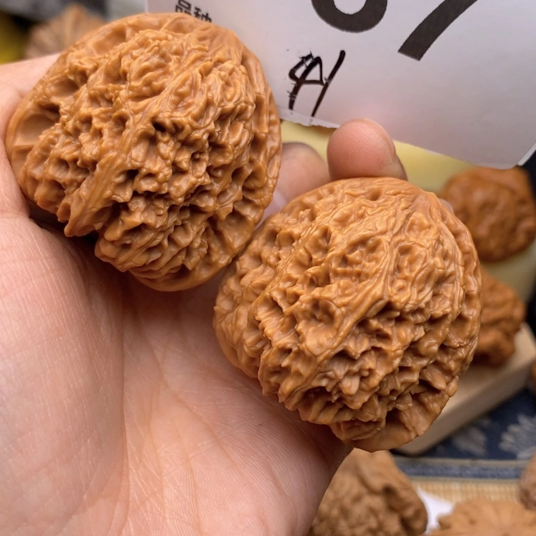 文玩核桃把件387号41南疆