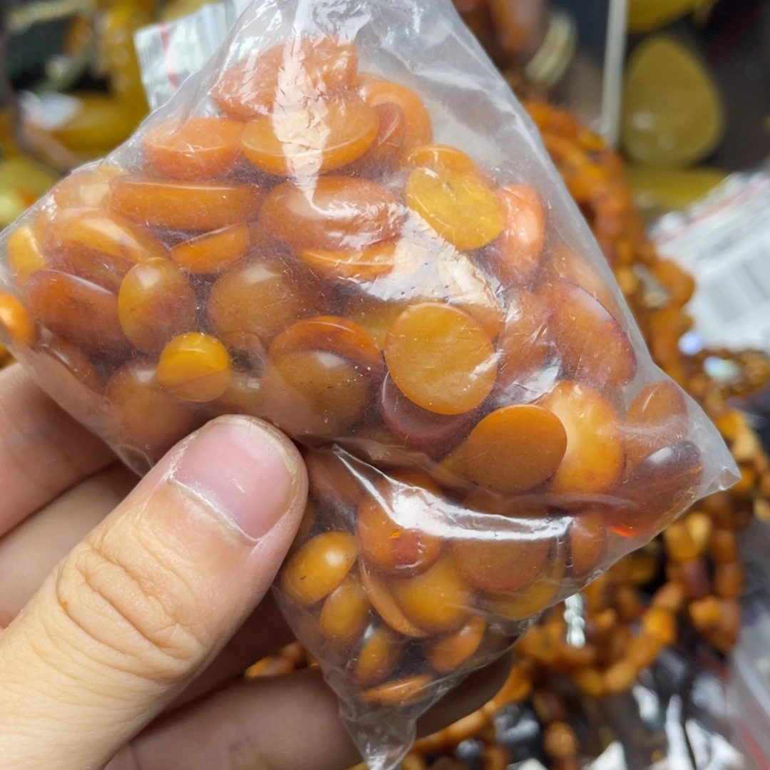 未镶嵌琥珀珠宝奇石