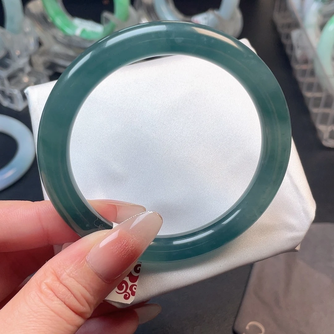 翡翠未镶嵌手镯051.56