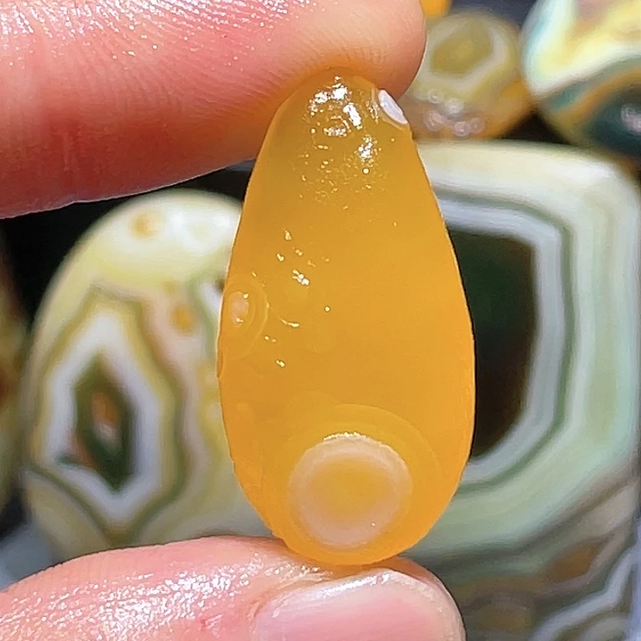 未镶嵌玛瑙/玉髓珠宝奇石