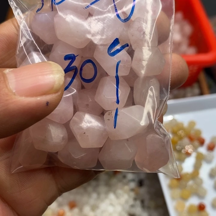 未镶嵌手串石英质玉芬**郁