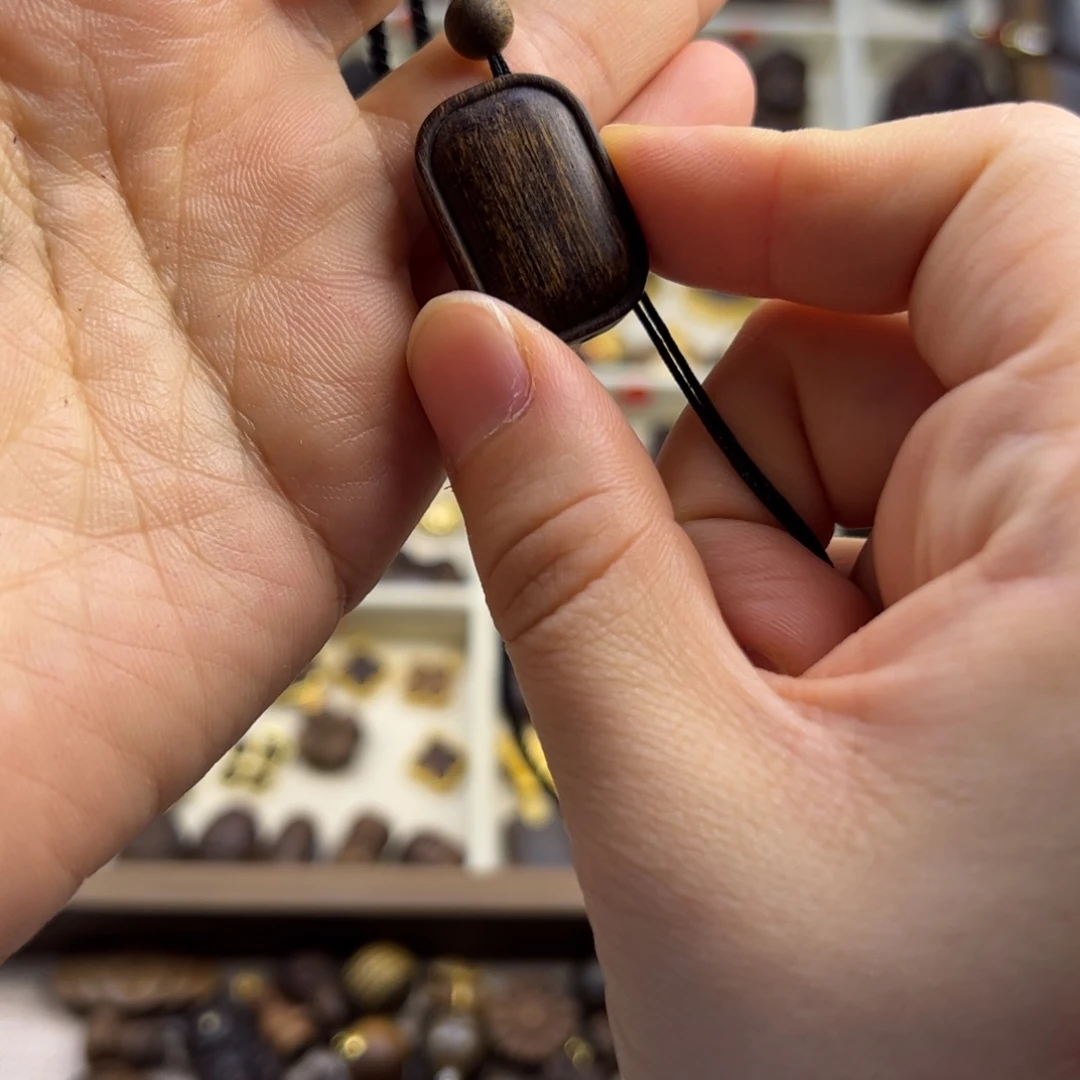 木质类无事牌随行脖挂配饰