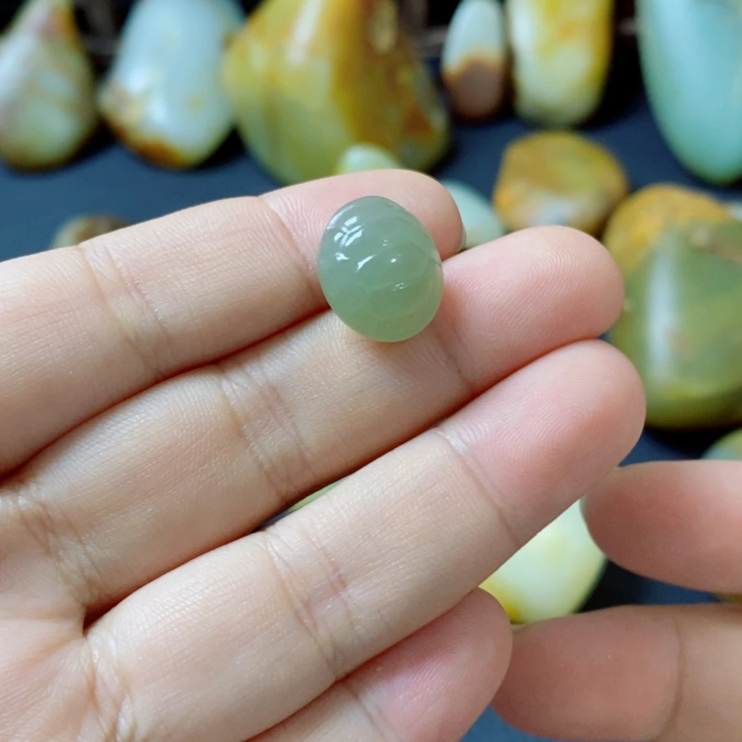 未镶嵌和田玉（糖玉）珠宝奇石