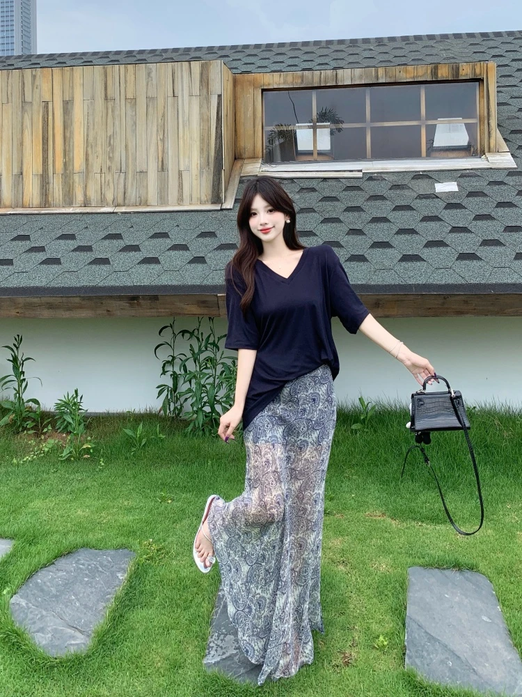 大码气质穿搭一整套夏季时尚宽松V领短袖t恤透纱半身裙长裙两件套