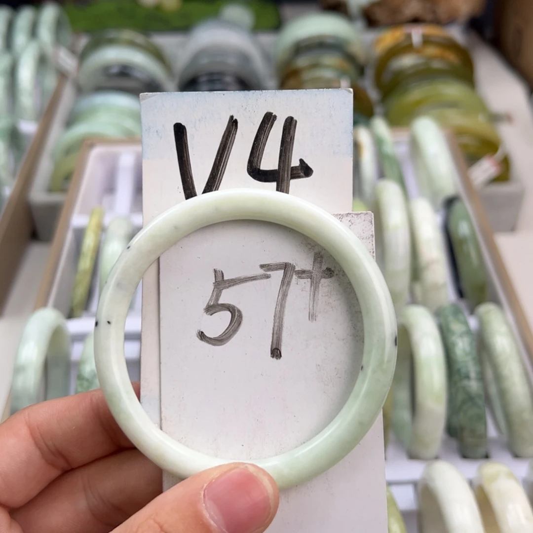 岫玉手镯未镶嵌天然岫玉微瑕