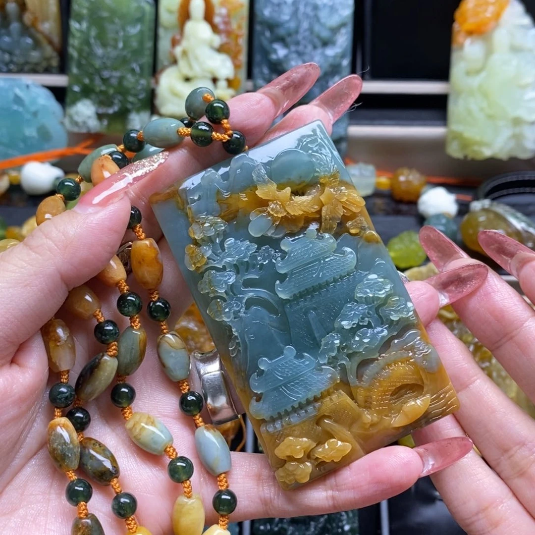 蛇纹石玉颈饰未镶嵌天***道