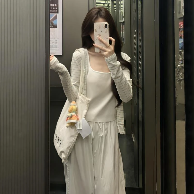 【奥莱撤柜】蓝色条纹长袖连帽外套女2025早秋新款慵懒风修身显瘦短