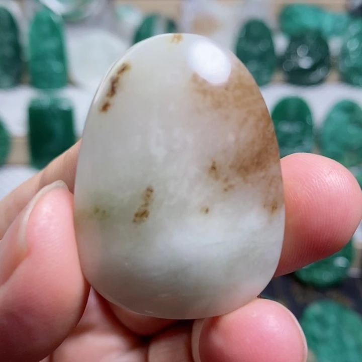 未镶嵌独山玉颈饰