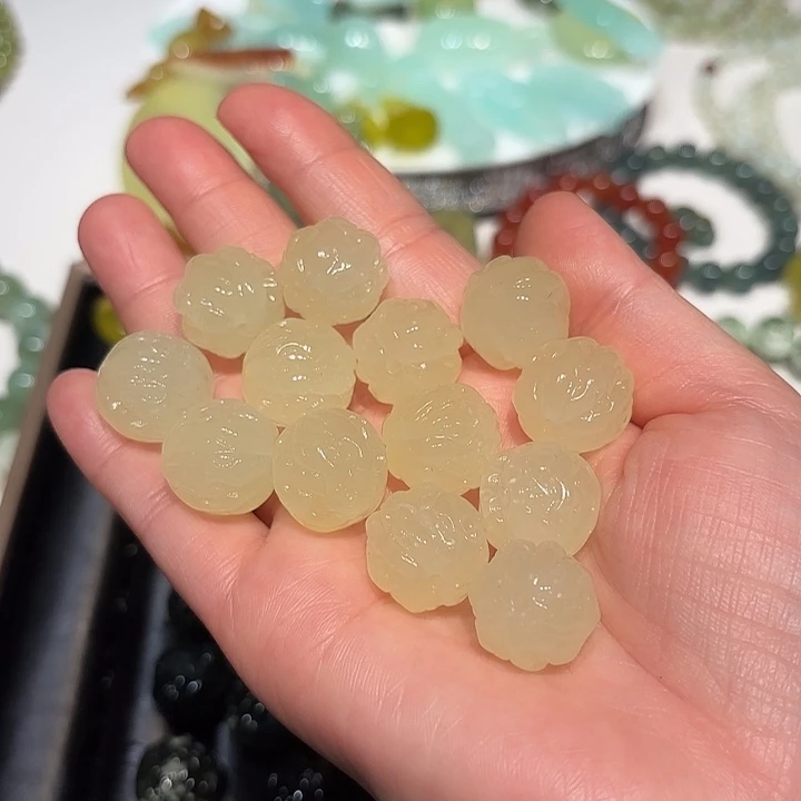 丫***丫蛇纹石玉未镶嵌手串