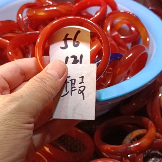 玛瑙/玉髓未镶嵌手镯