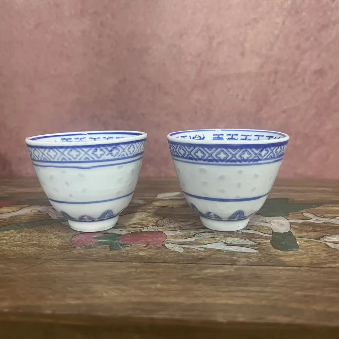 景德镇陶瓷青花玲珑杯一对