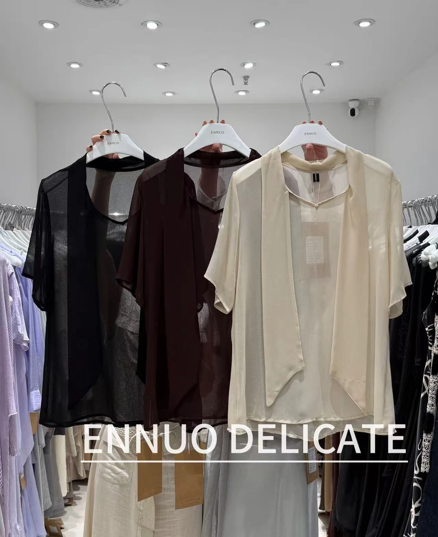 恩诺设计感防晒显瘦上衣 Y928（福福）