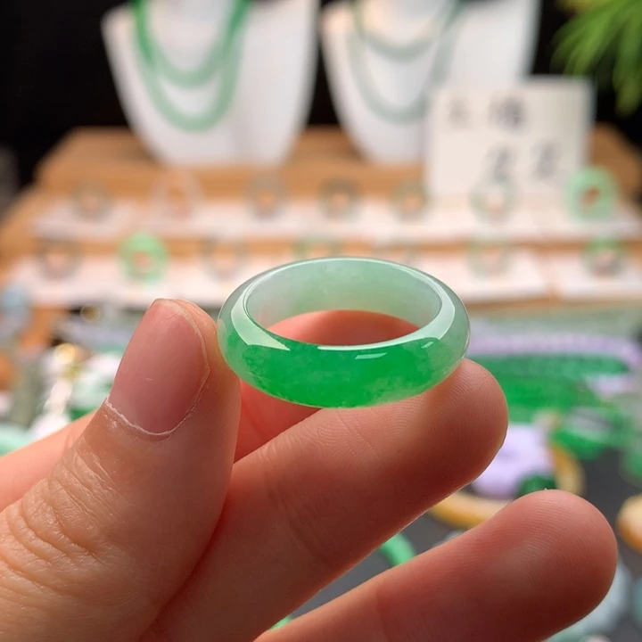 翡翠未镶嵌戒指天然缅甸A货翡翠