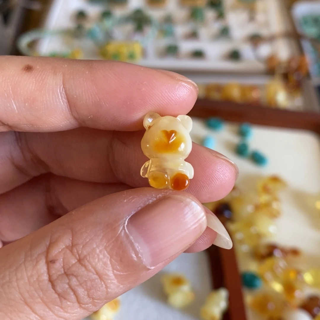.***裸石琥珀未镶嵌蜜蜡琥珀小熊