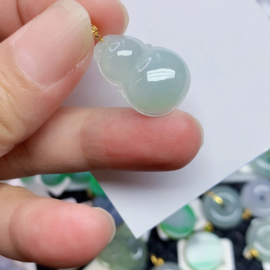 翡翠18K金镶嵌颈饰34677