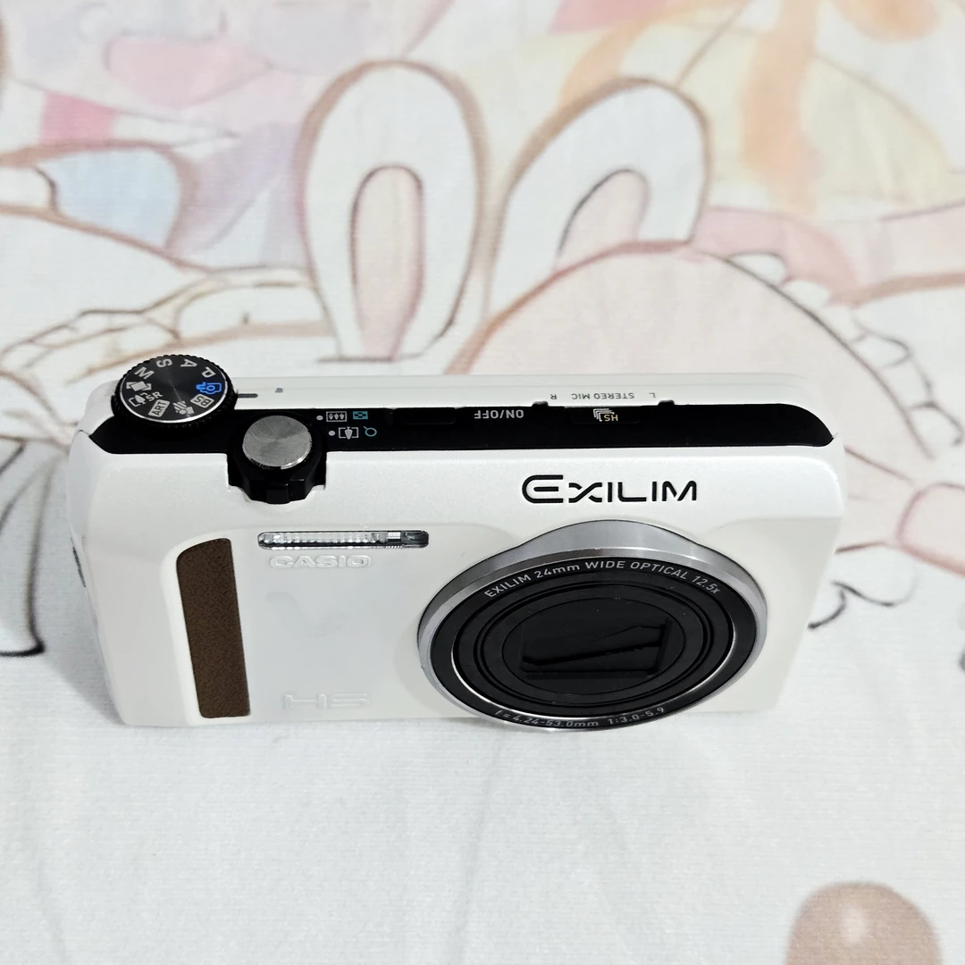 95新 Casio/卡西欧 zr410长焦可拍月亮冷白可美颜，功能正常1610w.