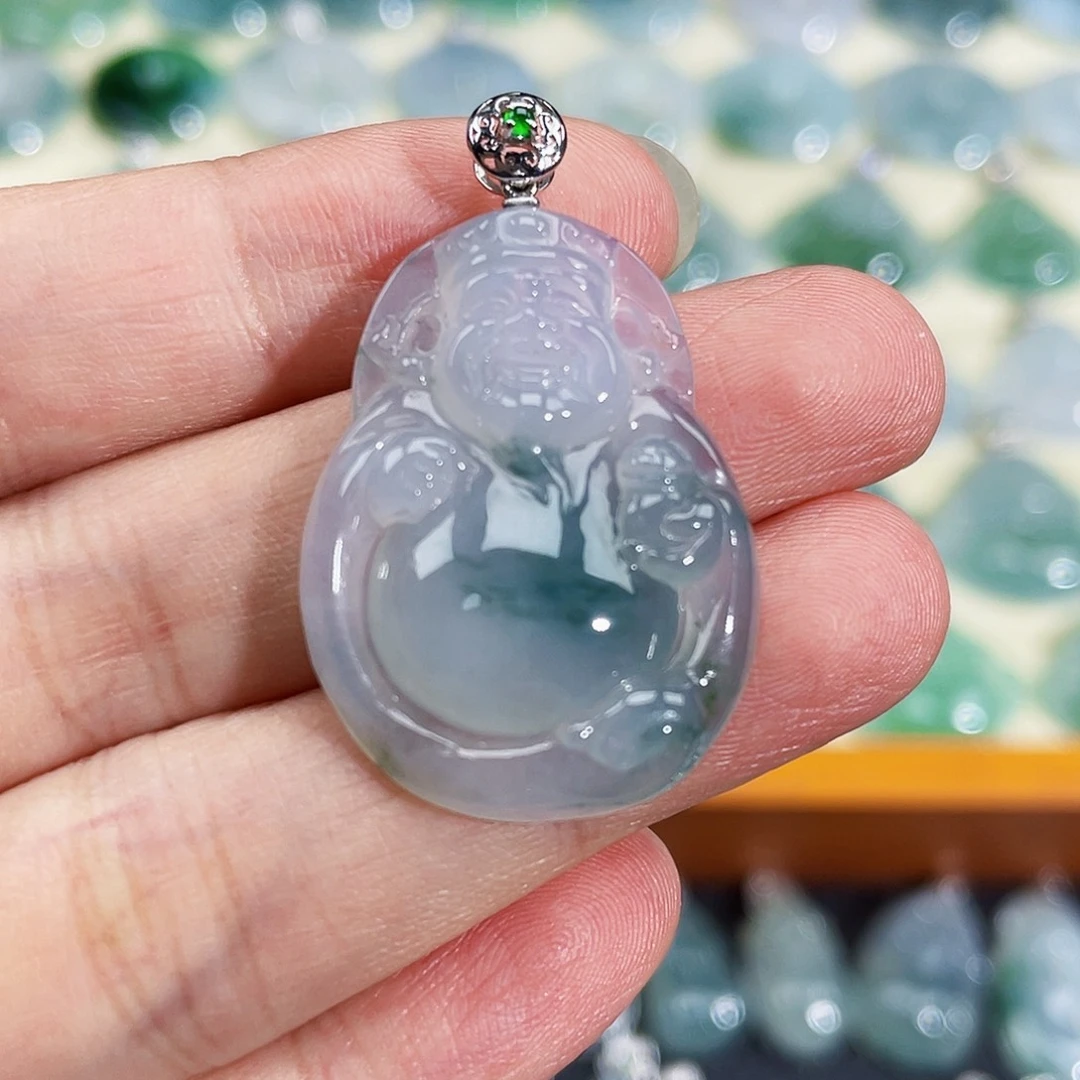 翡翠18K金镶嵌颈饰吊坠