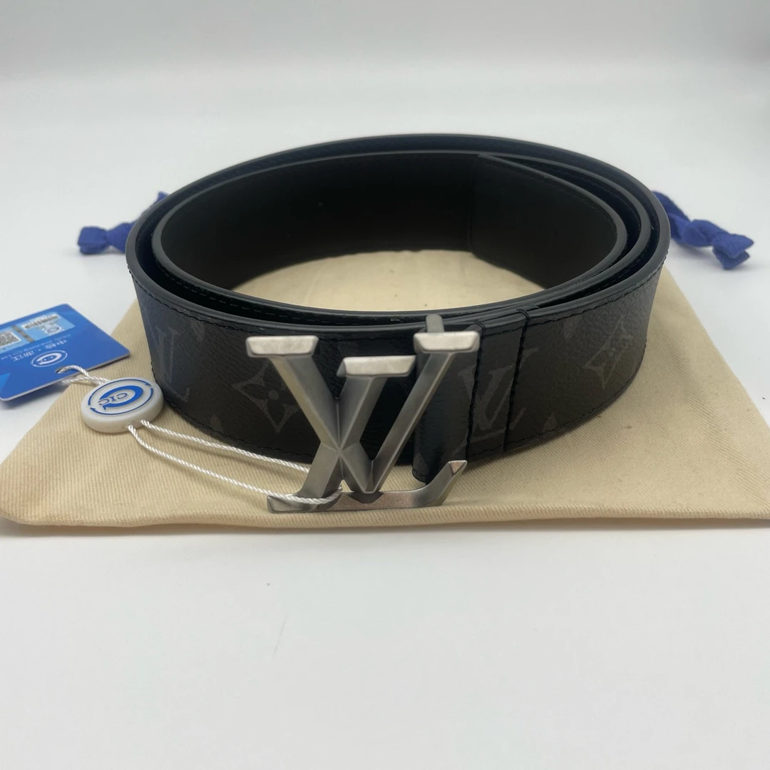99新 LouisVuitton/路易威登 100码哑光扣黑花单面腰带14734904
