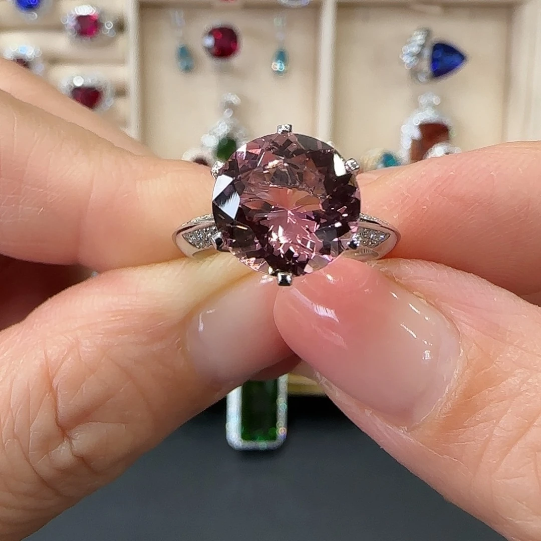 戒指18K金镶嵌碧玺4.2ct