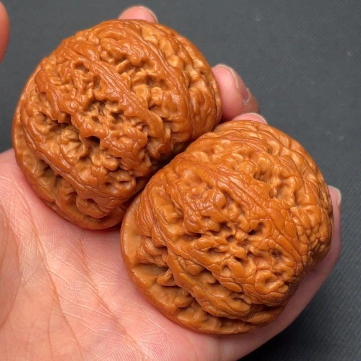 秦岭野生核桃文玩