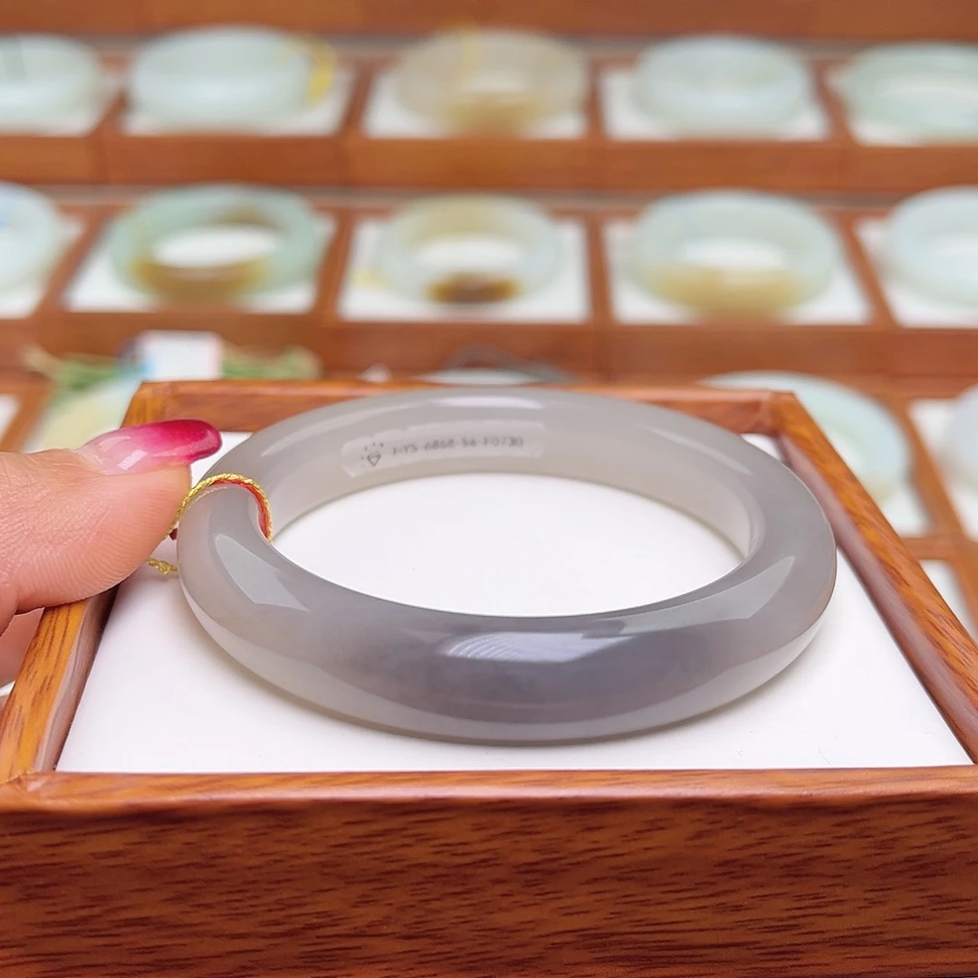 和田玉手镯未镶嵌56.3