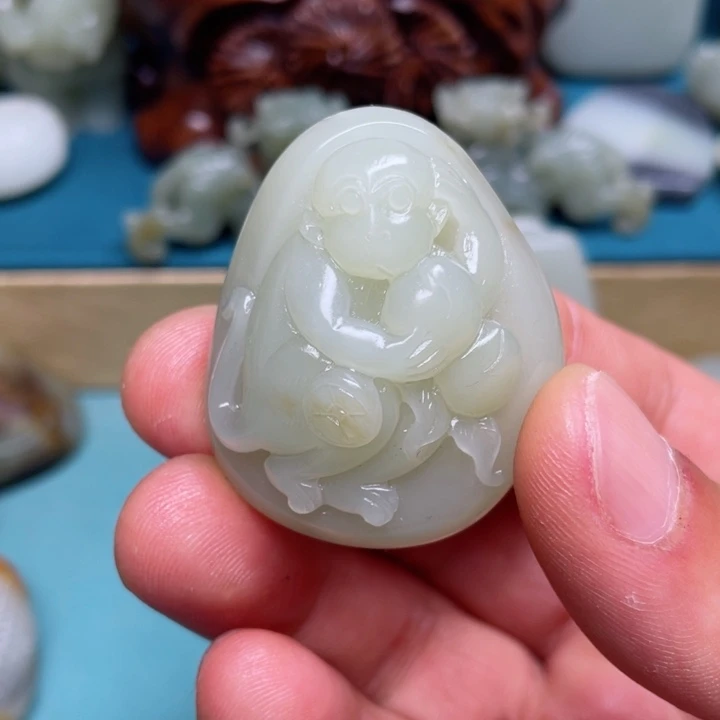 和田玉未镶嵌颈饰