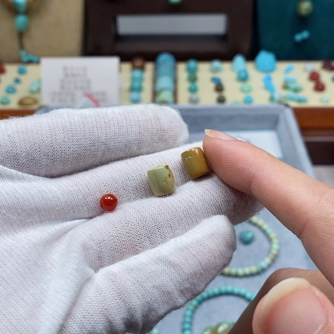 未镶嵌配饰南红玛瑙