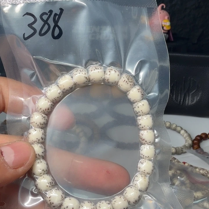 星月菩提手串河豚9*8