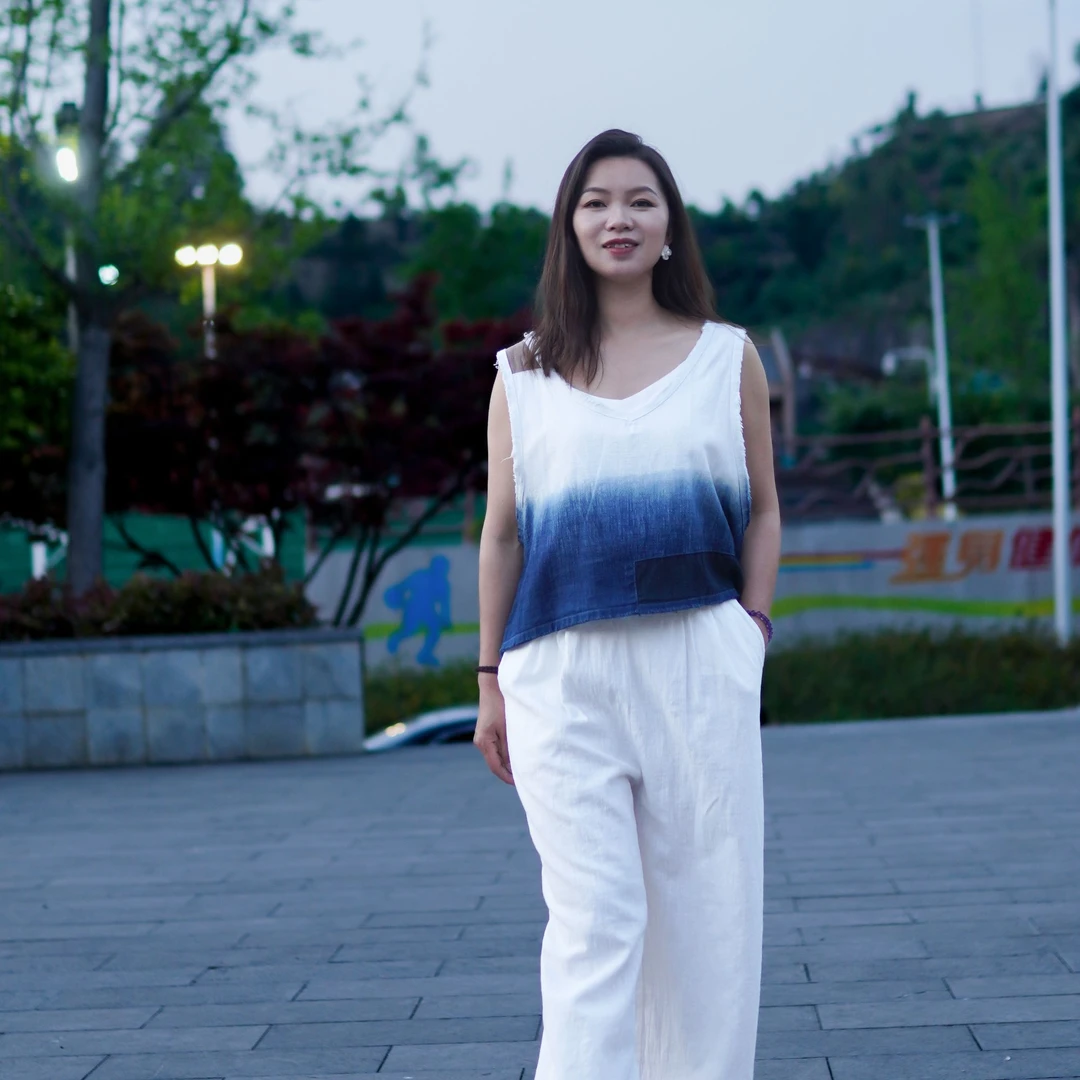 【布依垚】宽松型休闲风怀旧风背心夏季蓝色运动渐变色套装百搭时尚