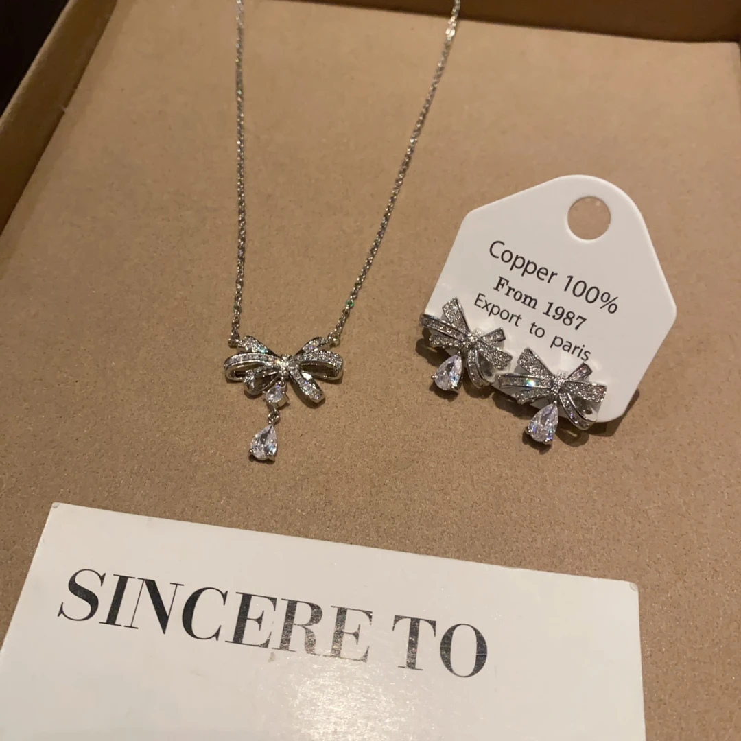 铜合金锆石耳饰 高奢精致耳环高级感蝴蝶结轻奢水滴耳钉超闪甜美