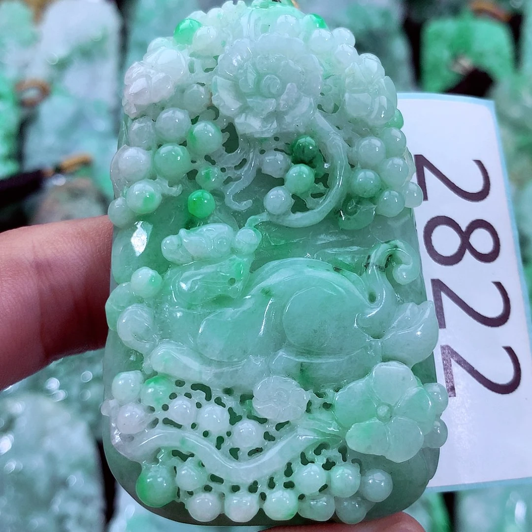 翡翠未镶嵌吊坠(不含链)